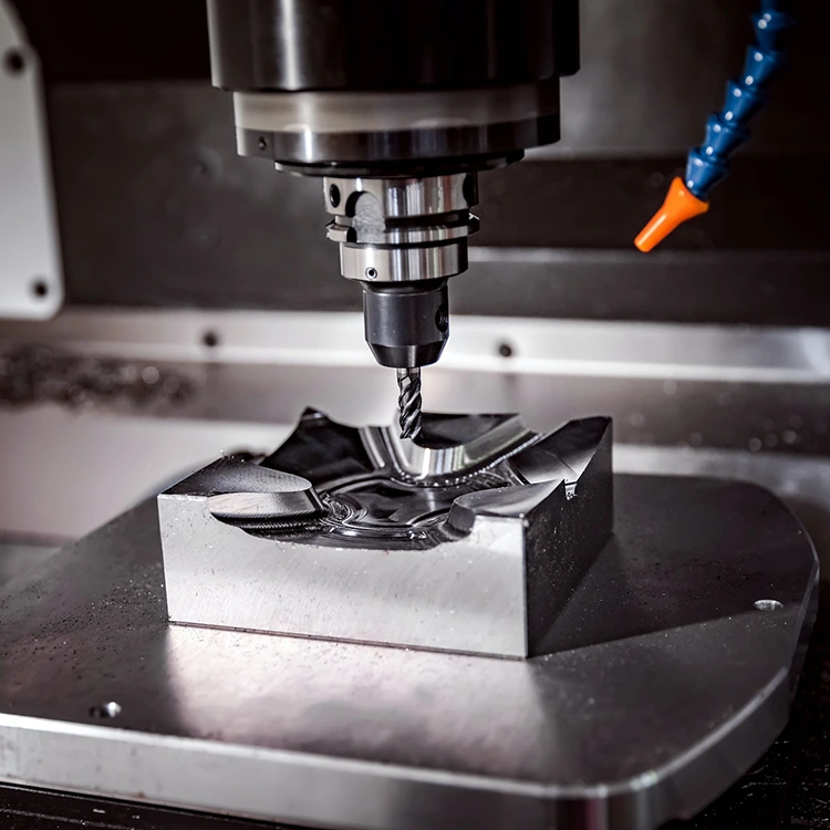 Industria del fresado CNC de 2025: la precisión impulsada por la IA y la tecnología ecológica redefinen las normas de fabricación