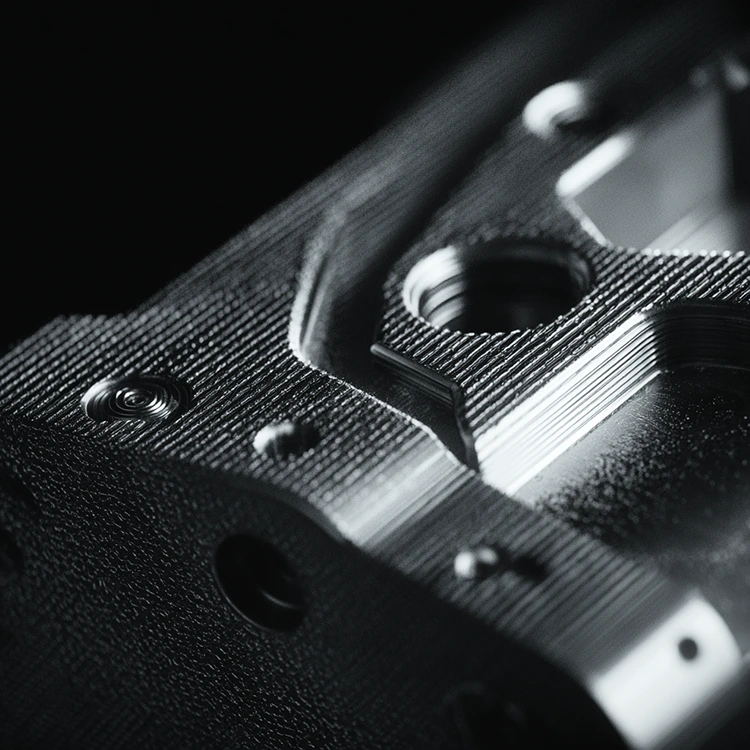 ¿Por qué las piezas de automóvil mecanizadas por CNC de 5 ejes son la opción inteligente para componentes automotrices complejos?